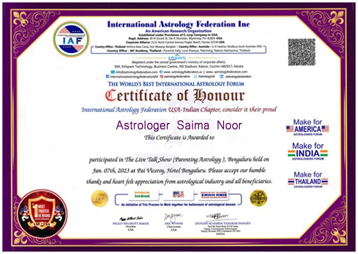 Famous Lady Astrologer Saima Noor
